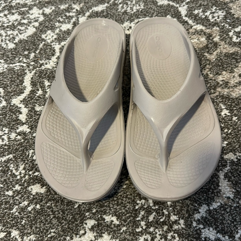 Oofos original sandal - nomad size 7